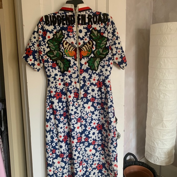 Knee length flowered dress - Picture 2 of 2